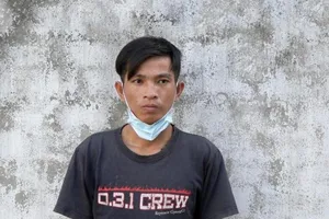 Giả làm người tốt giúp đỡ rồi cướp của nạn nhân