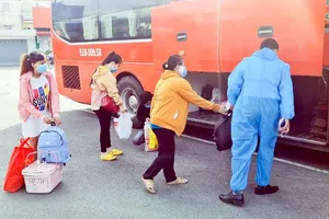 Vì sao 95 người Hậu Giang đăng ký về quê nhưng chỉ 22 người lên xe?