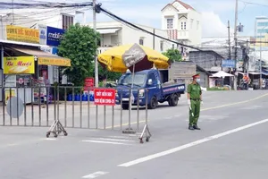 Người dân tự phát về Bạc Liêu phải tự trả phí cách ly và bị phạt