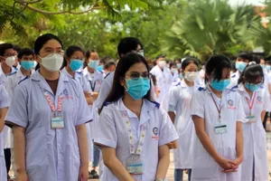 600 SV Đại học Y Dược Cần Thơ lên đường hỗ trợ Kiên Giang chống dịch