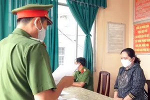 1 cựu cán bộ ngân hàng bị bắt vì giả chữ ký khách hàng để nâng mức vay