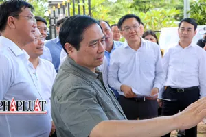 Thủ tướng khảo sát nút giao trọng điểm cao tốc Cần Thơ - Cà Mau