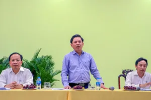 Bộ trưởng Nguyễn Văn Thể làm việc với ngành giao thông Cần Thơ