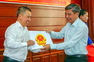 Giám đốc Sở TT&TT tỉnh Hậu Giang trở về Bộ công tác 