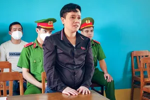 Dùng dao đáp trả người vô cớ đánh mình: Bị phạt 8 năm tù tội giết người