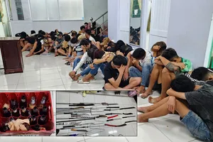 Ngăn chặn và 'hốt trọn' 46 thanh thiếu niên sắp hỗn chiến 