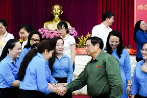 Công nhân TP Cần Thơ kiến nghị với Thủ tướng về mức lương tối thiểu vùng