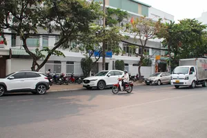 Chưa thực hiện việc thu phí đỗ xe các tuyến đường ở trung tâm Cần Thơ 
