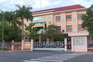 Sở TN&MT Hậu Giang tham mưu cấp gia hạn 5 giấy phép khai thác cát không đúng quy định