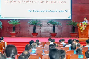 Phó Chủ tịch Quốc hội Trần Thanh Mẫn: 'Tăng cường luân chuyển cán bộ chuyên trách HĐND'