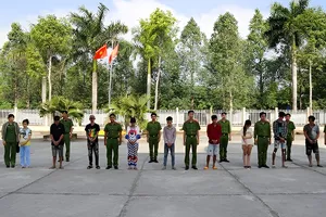 Công an Sóc Trăng bắt nhiều người trong đường dây buôn bán ma túy liên tỉnh