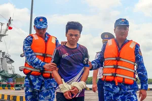 Bộ Tư lệnh Vùng Cảnh sát biển 4 bắt bị can bị truy nã