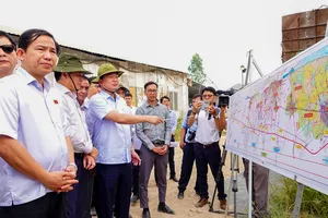 Đoàn giám sát của Quốc hội làm việc với UBND TP Cần Thơ