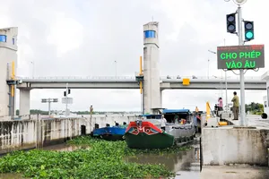 Hạn chế lưu thông thủy qua cống Cái Lớn và cống Cái Bé 4 ngày