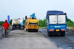 Dự án nâng cấp mặt đường tuyến Lộ Tẻ - Rạch Sỏi triển khai rất chậm