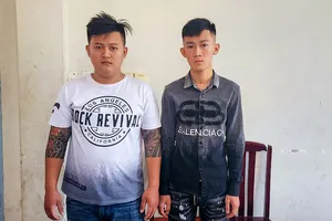 Kiên Giang: Bắt 2 thanh niên chuẩn bị hung khí đi giải quyết mâu thuẫn