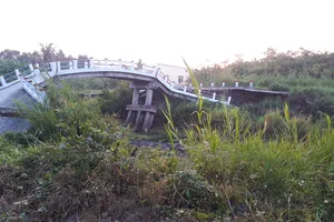 Khô hạn gây sạt lở, rạn nứt 3.710m đường ở Kiên Giang