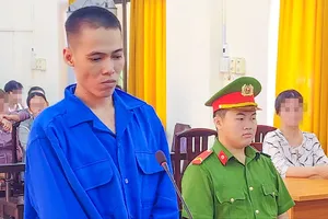  Tử vong sau khi mang dao đến tìm người tình cũ