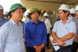 Thứ trưởng Bộ GTVT: Phải quyết liệt thi công bù đắp tiến độ cao tốc Cần Thơ - Cà Mau