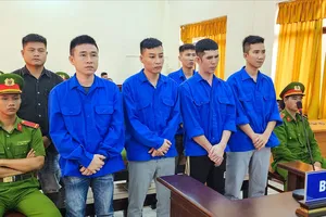 Tuyên án 6 bị cáo chế tạo, mua bán súng ở Kiên Giang