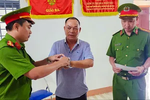 Bắt người chuyển tiền cho nhóm phân lô bán nền trái phép ở TP Phú Quốc