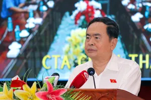 Chủ tịch Quốc hội Trần Thanh Mẫn tiếp xúc cử tri tỉnh Hậu Giang