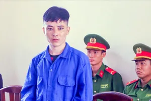 Kiên Giang: Lãnh án tù vì nhận quà mừng ra tù là khẩu súng 