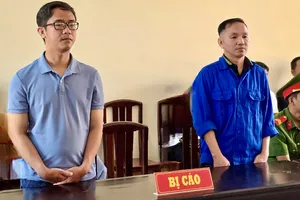 Người vi phạm chủ động tố cáo việc đưa hối lộ cho cán bộ 