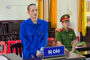 Cự cãi chuyện con gà, em rể 'xử' 2 chị vợ trọng thương