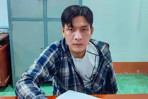 Giả vờ vào chùa cúng dường để cướp giật tài sản 