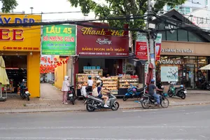 TP Cần Thơ: Phớt lờ mức phạt cao, nhiều người vẫn điều khiển xe máy đi ngược chiều