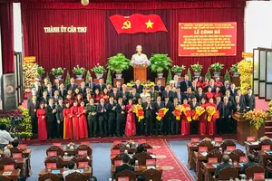 Infographic: 5 Chủ tịch UBND tỉnh, TP miền Tây sau sáp nhập 