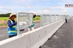 Tăng tốc thi công để hoàn thành cao tốc Cần Thơ - Cà Mau