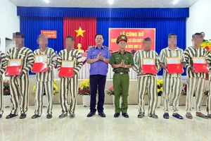 Trại giam Kênh 7 Bộ Công an trao Quyết định đặc xá cho 167 phạm nhân