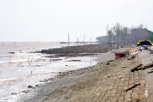 TP Cần Thơ công bố tình huống khẩn cấp về thiên tai sự cố sạt lở bờ biển