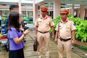 CSGT An Giang yêu cầu 175 phụ huynh ký cam kết không giao xe cho học sinh