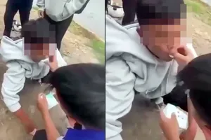 Vụ nam sinh bị nhét băng vệ sinh vào miệng: Công an xã làm việc với người liên quan