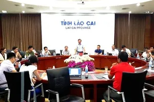 Thủy điện bất ngờ xả lũ trong đêm làm ngập 50 nhà dân 