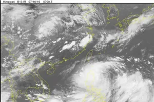 Chủ động ứng phó với bão DANAS gần biển Đông