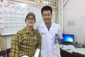 Bảo trong 'Về nhà đi con' nhập viện Việt Đức vì ngã cầu thang