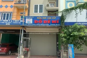 Vụ bé ba tuổi bị bỏ quên trên xe: Tạm đình chỉ cơ sở mầm non