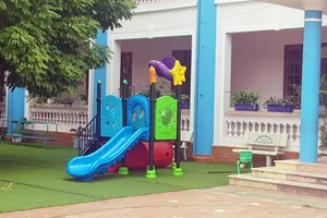 Vụ trẻ tử vong khi chơi cầu trượt: Đình chỉ công tác 3 cô giáo