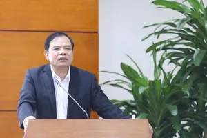 'Ngay lập tức giảm giá heo hơi xuống 75.000 đồng/kg'