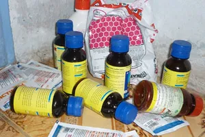 Kiến nghị bỏ thuốc trừ sâu khỏi danh mục trữ quốc gia