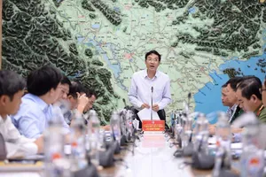 Bão số 5 giật cấp 12 sắp đổ bộ, đã sơ tán gần 35.000 người 