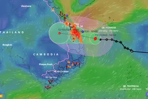 Bão số 6 đang nằm trên vùng biển Quảng Nam - Bình Định