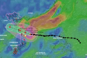 Vì sao bão số 13 tăng lên cấp cuồng phong, giật cấp 17?