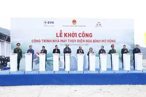 Khởi công nhà máy thủy điện Hòa Bình mở rộng hơn 9.000 tỉ