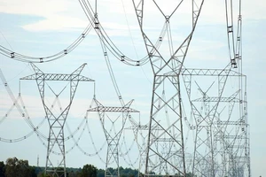 Hỏa tốc ứng phó với lo ngại Tết Nguyên đán thừa điện