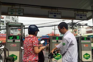 Phân tích kỹ 'được, mất' khi mở rộng cửa cho công ty ngoại bán xăng